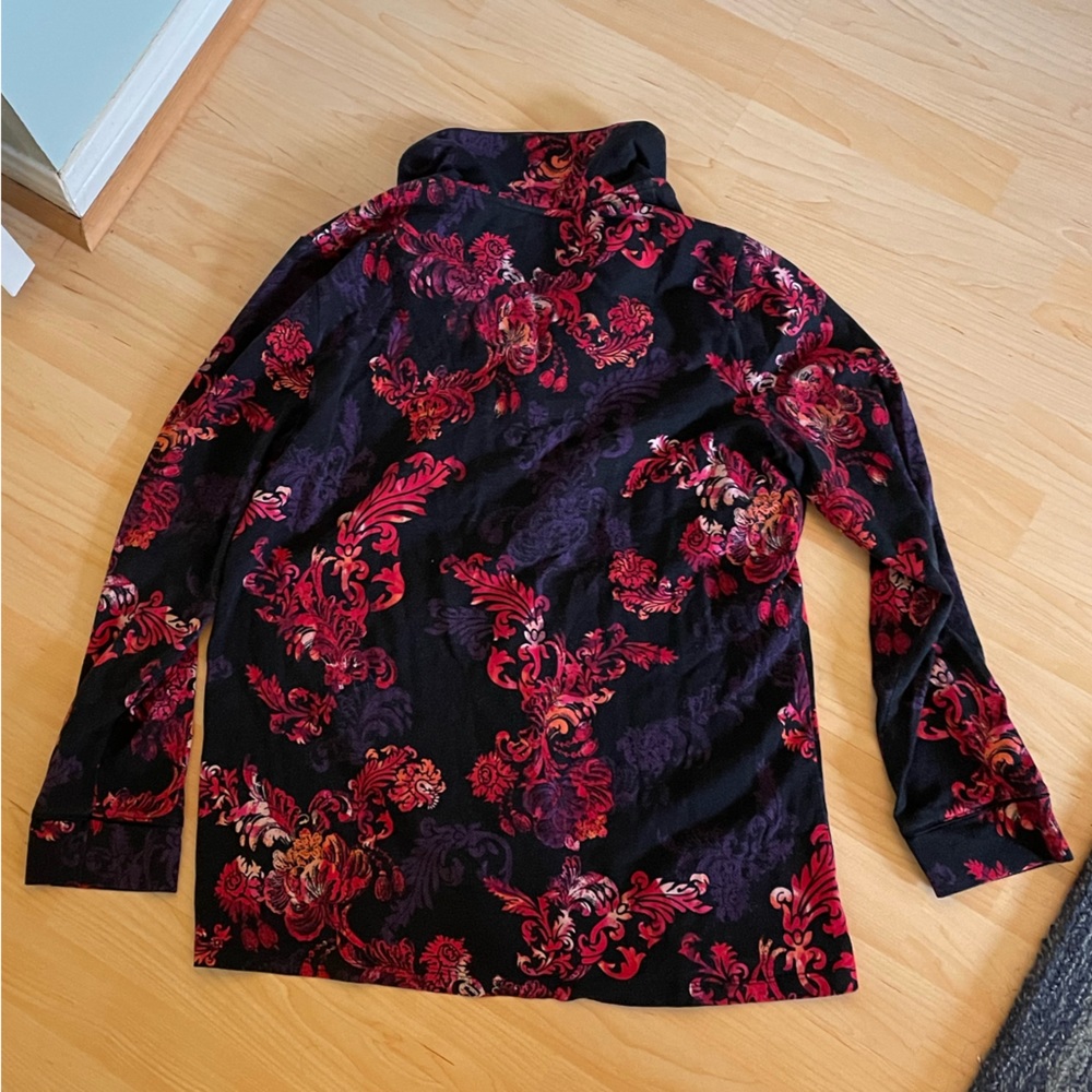 Soma Black Floral Velvet-Feel Pajama Top with Red and Purple Scroll Print - Picture 4 of 9
